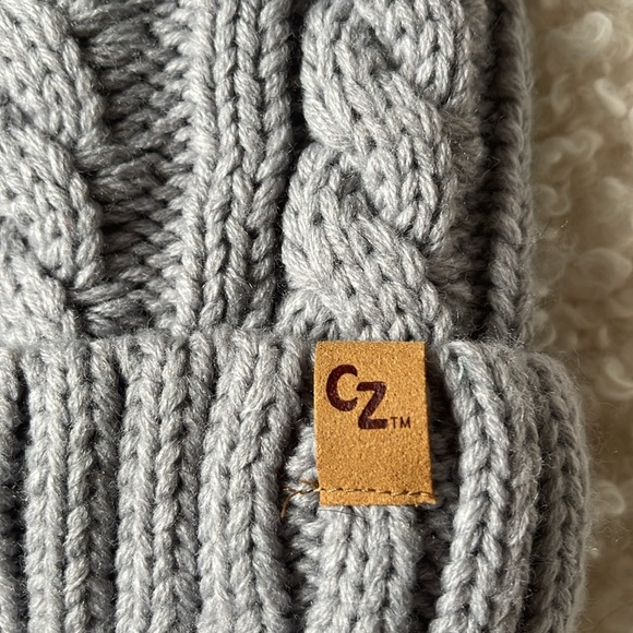 Bundle 2 for $20😀 NWT Toque - Picture 2 of 8